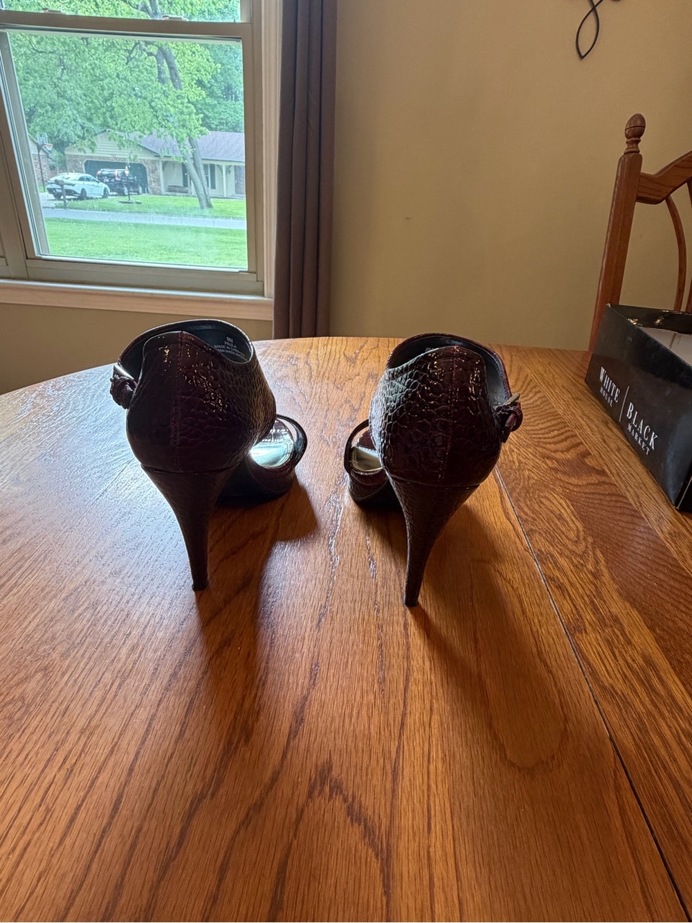 White House Black Market Burgundy Croc-Embossed Strappy High Heels - Picture 4 of 6